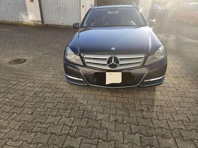 Grau Gebraucht 2012 Mercedes C250 Avantgarde Kombi | 7.499 € (Fairer Preis)