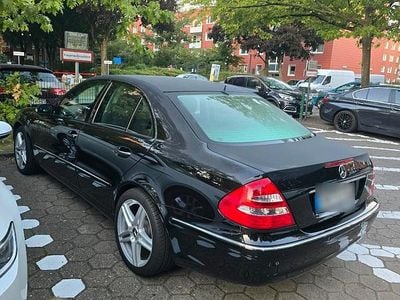 Gebraucht Mercedes E200 163 PS (119 kW) 2006 Schwarz Limousine