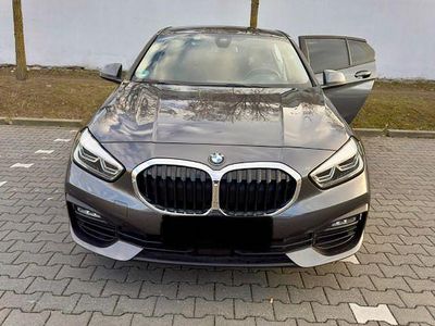 Gebraucht BMW 118 Sport Line 136 PS (100 kW) 2021 Grau Kleinwagen
