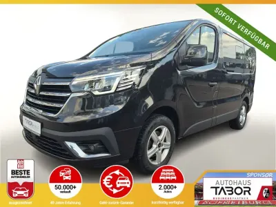 Gebraucht Renault Trafic Life 170 PS (125 kW) 2022 Schwarz metallic Van / Kleinbus
