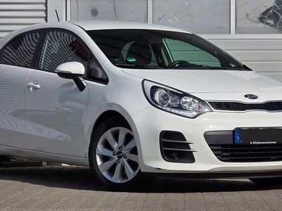 Gebraucht Kia Rio 84 PS (61 kW) 2016 Weiß Kleinwagen