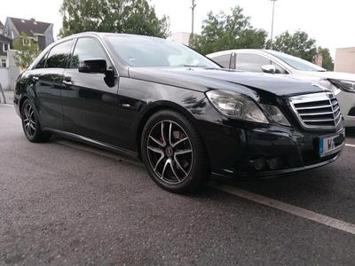 Mercedes E220