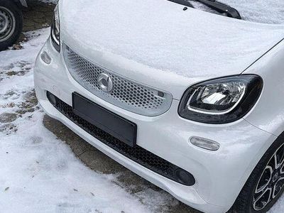 Weiß Gebraucht 2016 Smart ForTwo Cabrio Passion Cabrio | 11.500 € (Teuer)
