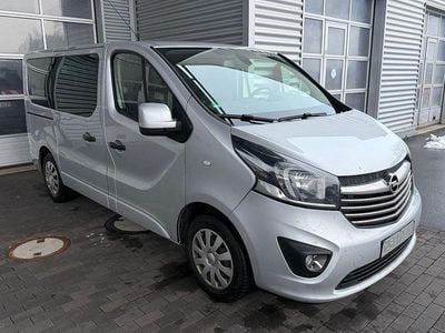 Silber Gebraucht 2018 Opel Vivaro Van / Kleinbus | 13.600 € (Superpreis)