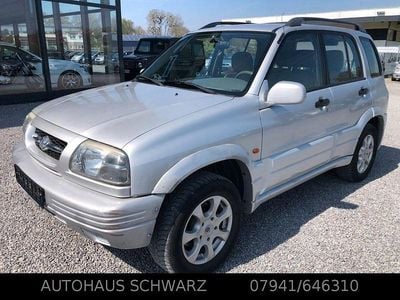 Gebraucht Suzuki Grand Vitara 144 PS (105 kW) 2000 Silber SUV