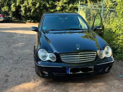 Gebraucht Mercedes C230 204 PS (150 kW) 2005 Schwarz Limousine