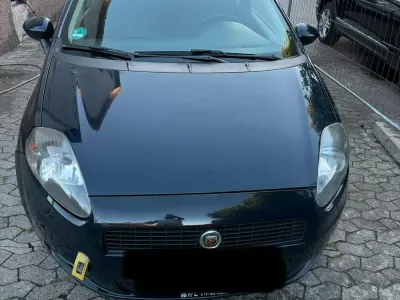 Gebraucht Fiat Punto 75 PS (55 kW) 2009 Blau Kleinwagen