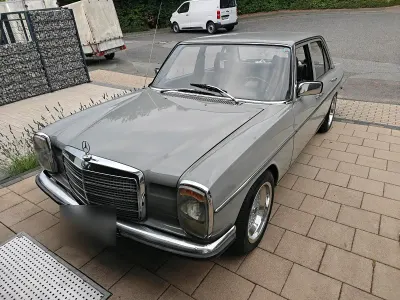 Gebraucht Mercedes W115 95 PS (69 kW) 1974 Grau Limousine