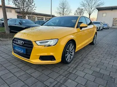 Używany Audi A3 Sport 116 KM (85 kW) 2018 Żółty Sedan/Limuzyna