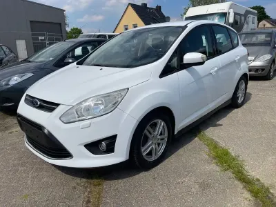 Używany Ford C-MAX Trend 101 KM (74 kW) 2014 Biały Minivan