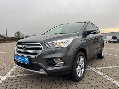 Gebraucht Ford Kuga Titanium 150 PS (110 kW) 2017 Grau SUV