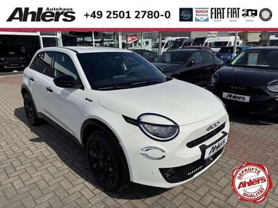 Neu Fiat 600 Sport 145 PS (106 kW) 2026 Gelato weiß SUV