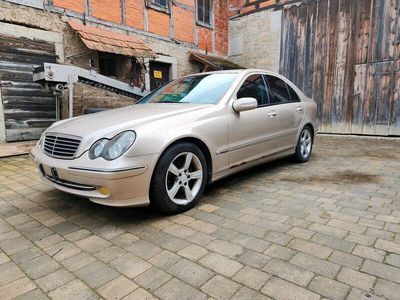 gebraucht Mercedes C180 Kompressor. 2002 EZ