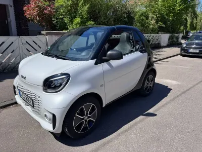 Second-hand Smart ForTwo Electric Drive Exclusive 60 kW (82 CP) 2023 Alb Cabrio