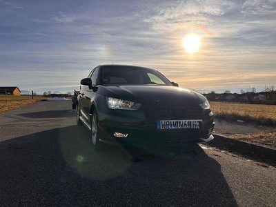 Schwarz Gebraucht 2016 Audi A1 Sportback Design Kleinwagen | 13.900 € (Fairer Preis)