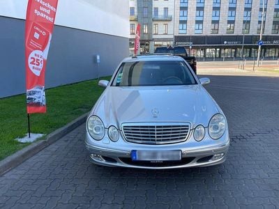 Mercedes E240