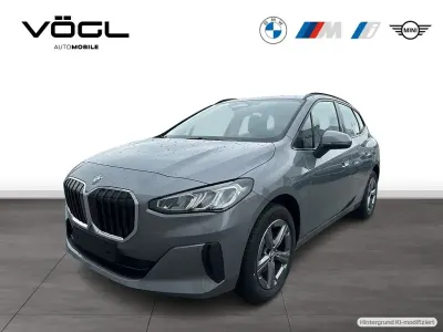 Neu BMW 218 Active Tourer 136 PS (100 kW) 2026 Silber Van / Kleinbus