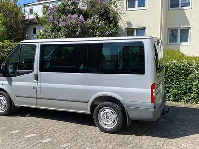 Silber Gebraucht 2011 Ford Transit SUV | 10.500 €