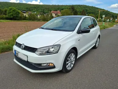 Usata VW Polo LOUNGE 75 CV (55 kW) 2015 Bianco Utilitaria