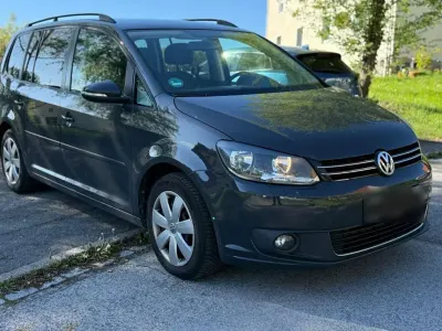 Gebraucht VW Touran 105 PS (77 kW) 2014 Grau Van / Kleinbus