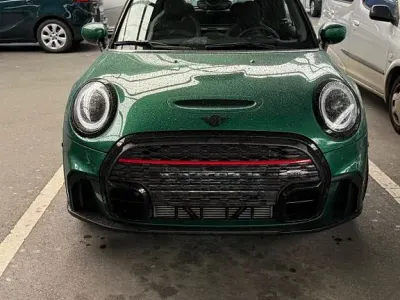 Gebraucht Mini John Cooper Works 231 PS (169 kW) 2023 Grün Kleinwagen