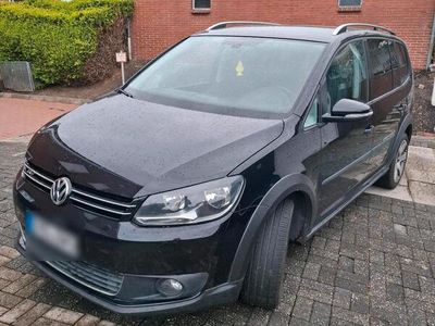 VW Touran Cross