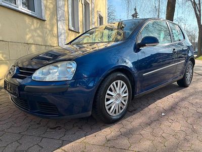 Gebraucht VW Golf V 101 PS (74 kW) 2006 Blau Kleinwagen