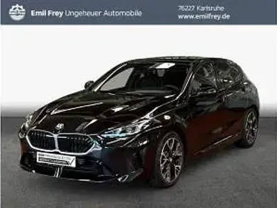 Neu BMW 116 122 PS (89 kW) 2026 Schwarz (saphirschwarz metallic) Kleinwagen