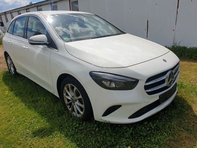 Mercedes B200