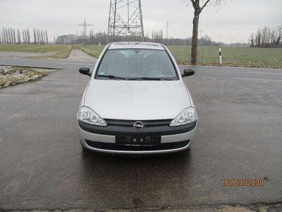 Usata Opel Corsa Comfort 58 CV (42 kW) 2001 Argento Utilitaria