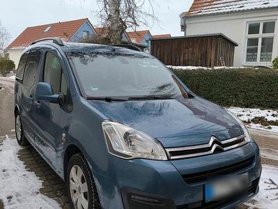 Gebraucht Citroën Berlingo 110 PS (80 kW) 2016 Blau Van / Kleinbus