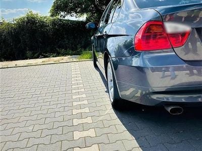 Gebraucht BMW 320 150 PS (110 kW) 2005 Grau Limousine
