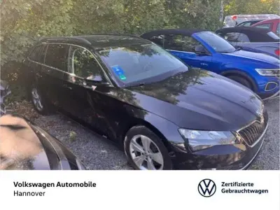 Gebraucht Skoda Superb Ambition 150 PS (110 kW) 2019 Blackmagic perleffekt Kombi