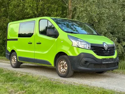 Occasion Renault Trafic Komfort 121 ch (88 kW) 2018 Vert Monospace