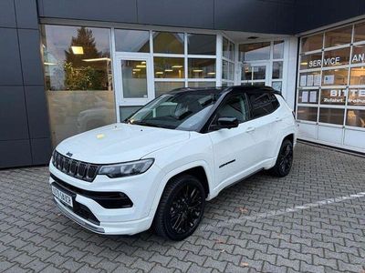 Weiß Gebraucht 2022 Jeep Compass SUV | 28.900 € (Etwas zu teuer)