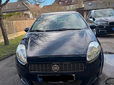 Second-hand Fiat Grande Punto 70 CP (51 kW) 2009 Albastru Hatchback