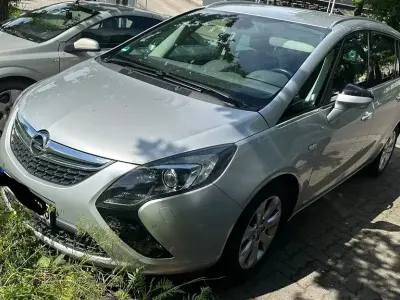 Gebraucht Opel Zafira Tourer Innovation 120 PS (88 kW) 2012 Silber Van / Kleinbus