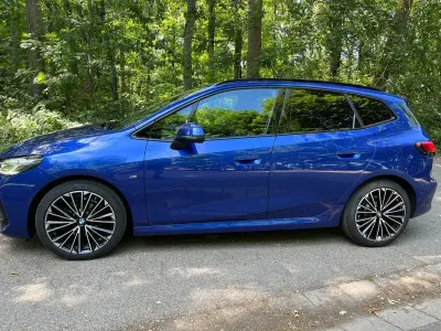 Gebraucht BMW 218 Active Tourer M Sport 136 PS (100 kW) 2024 Blau Van / Kleinbus