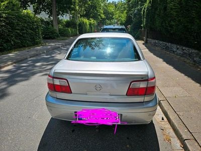 Opel Omega