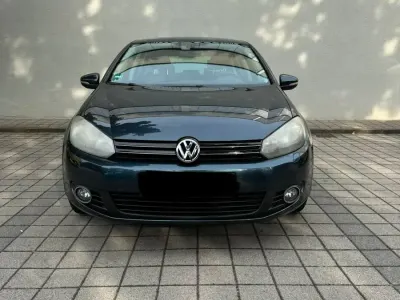 Gebraucht VW Golf VI 105 PS (77 kW) 2011 Blau Limousine