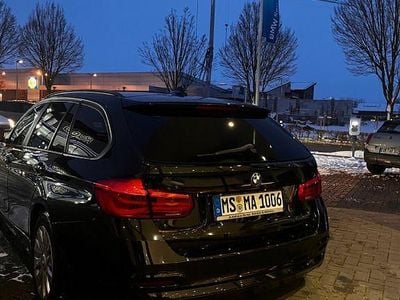 Schwarz Gebraucht 2017 BMW 318 M Sport Kombi | 14.500 € (Fairer Preis)