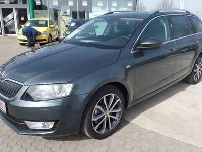 Usata Skoda Octavia 150 CV (110 kW) 2015 Grigio Station wagon