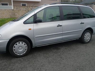 Usata VW Sharan 115 CV (84 kW) 1998 Argento Monovolume