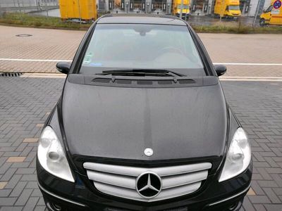 gebraucht Mercedes B170 Sport-Benzin. TÜV NEUE!