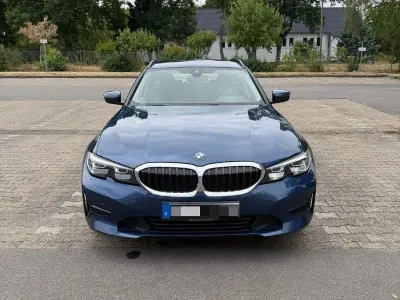 Gebraucht BMW 318 150 PS (110 kW) 2021 Blau Kombi