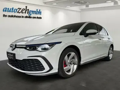 Gebraucht VW Golf VIII GTE 245 PS (180 kW) 2022 White metallic Limousine