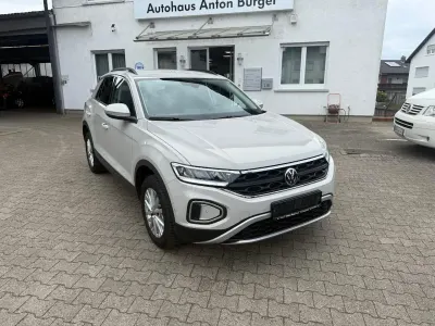 Gebraucht VW T-Roc Life 150 PS (110 kW) 2025 SUV