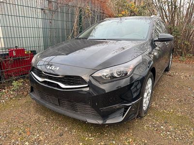 Neu Kia Ceed Sportswagon Vision 140 PS (102 kW) 2025 Weiß Kombi