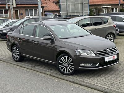 gebraucht VW Passat Lim. Comfortline BlueMotion*Bi-Xenon*Navi