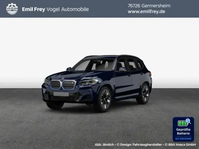 Gebraucht BMW iX3 Impressive 210 kW (286 PS) 2023 Carbonschwarz metallic SUV